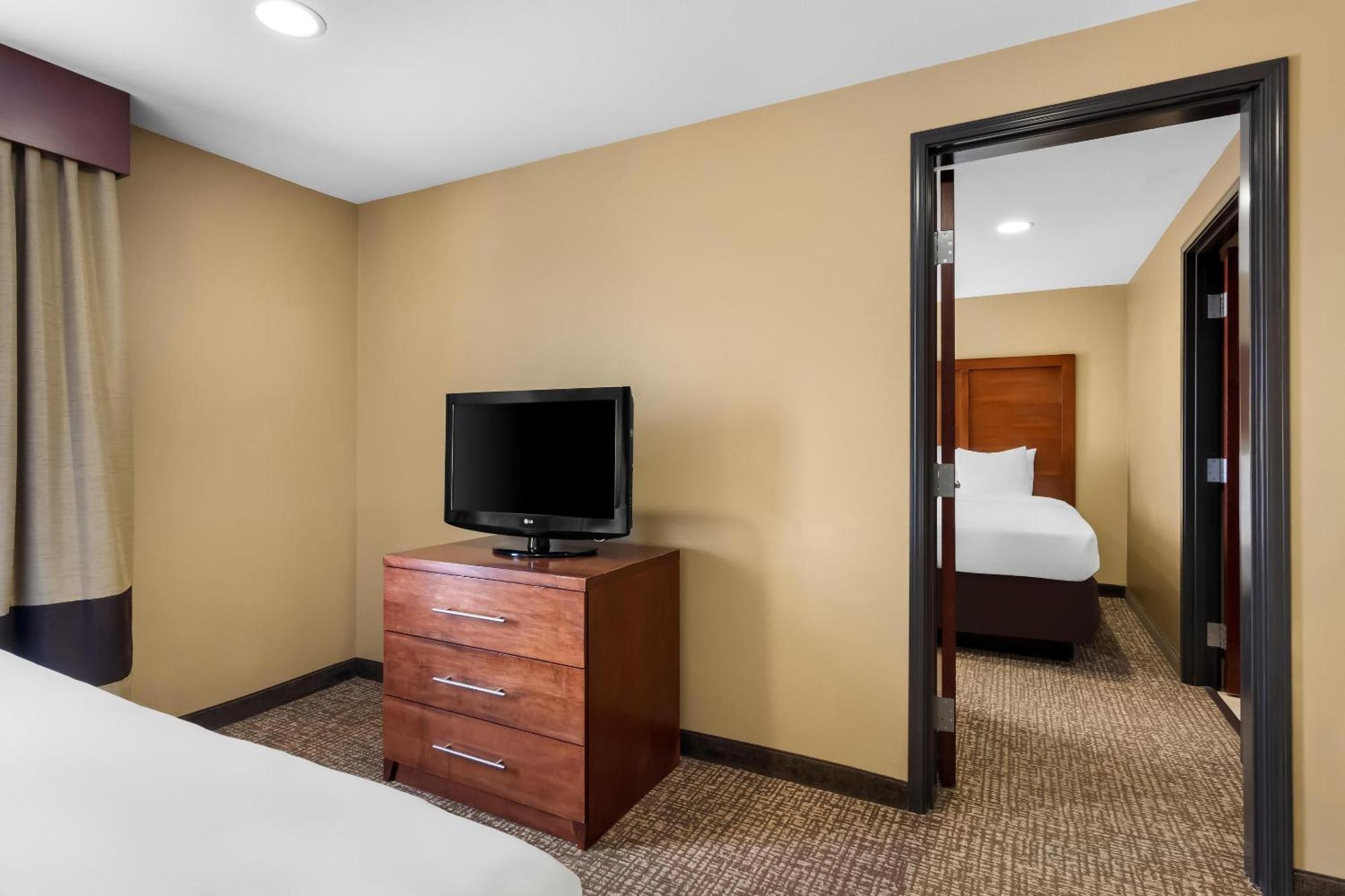 Comfort Suites Yukon - Sw Oklahoma City Exterior photo